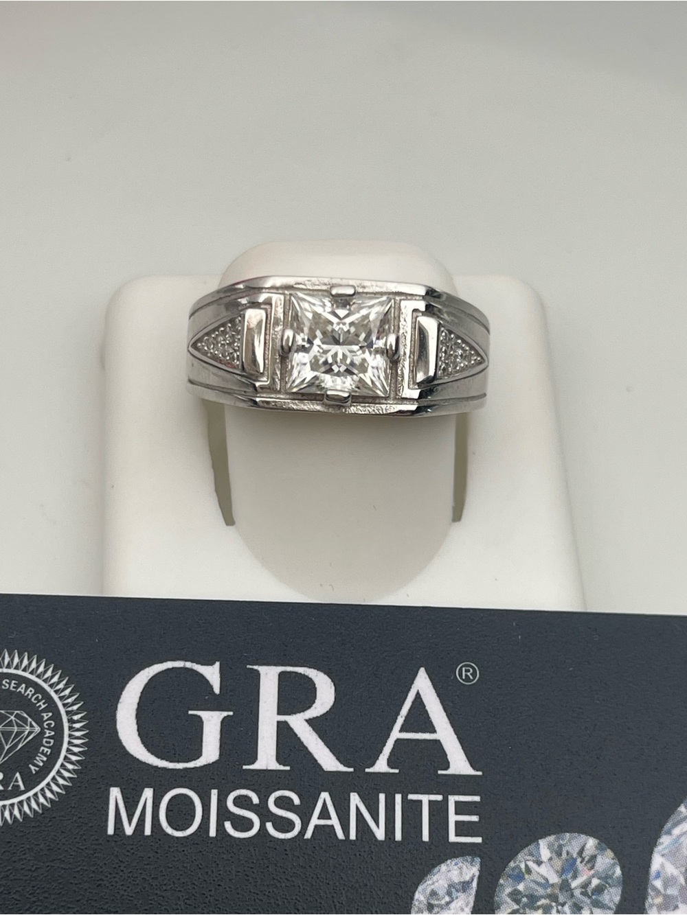 Size 10 sterling silver Moissanite ring